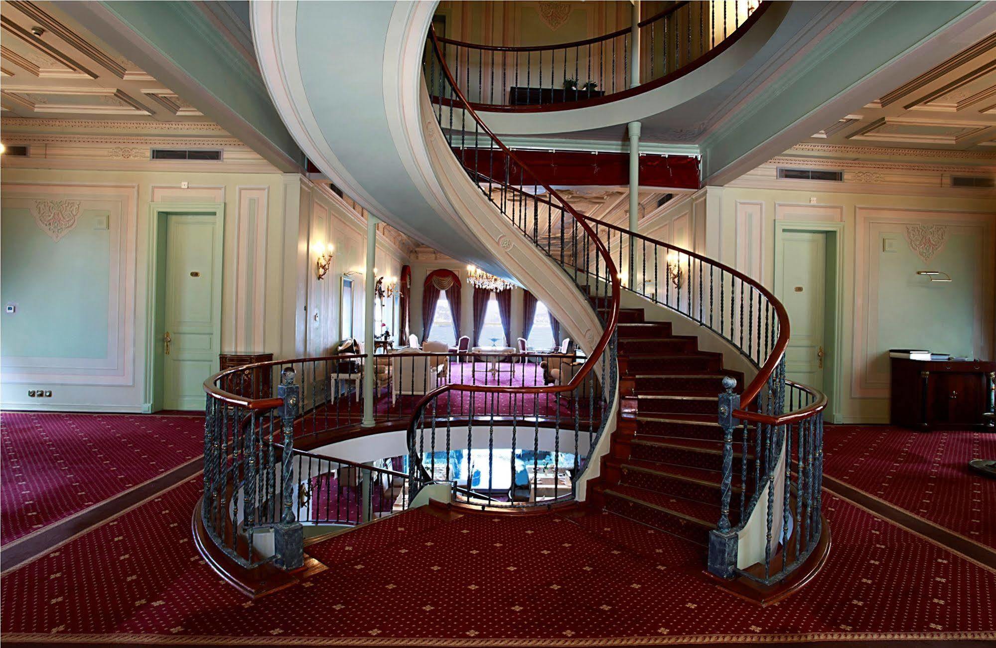 Bosphorus Palace Otel 4*